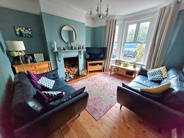 3 Bedroom Terraced House For Sale In Towcester Road, Far Cotton, Northampton, NN4
