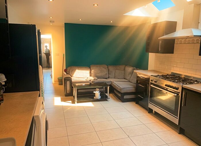 5 Bedroom House To Rent In Warwards Lane - Copy, Selly Oak, West Midlands, B29