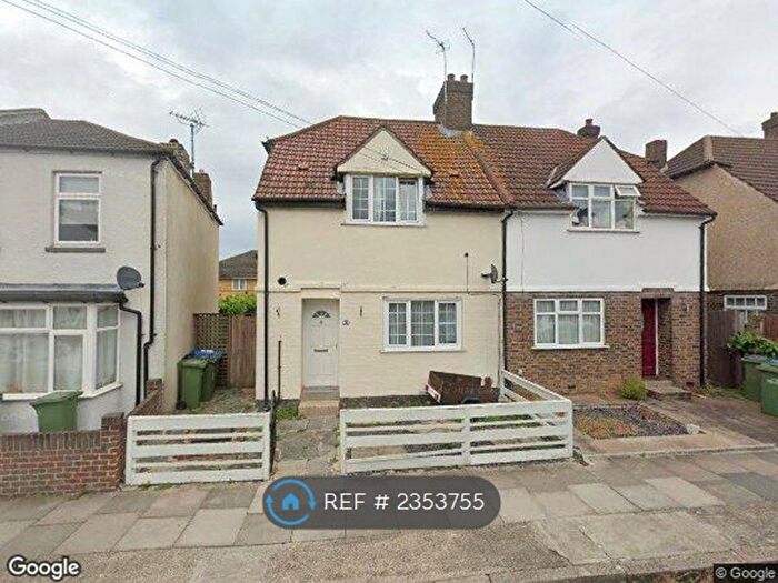 3 Bedroom End Of Terrace House To Rent In Lannoy Road, New Eltham, SE9
