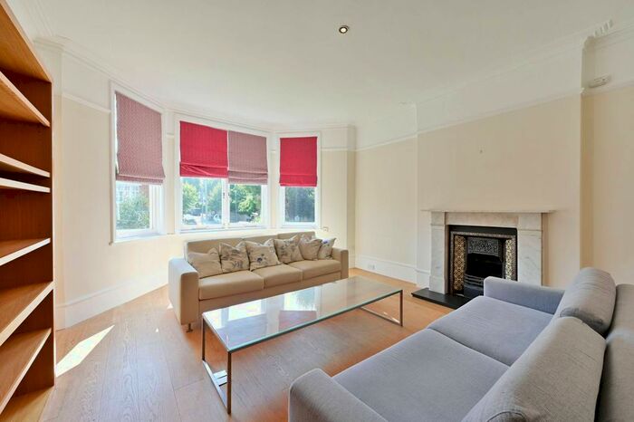 2 Bedroom Flat To Rent In Hazlewell Road, Putney, London, SW15