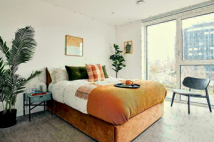 1 Bedroom Apartment To Rent In Park Lane, South Croydon, Surrey, CR0