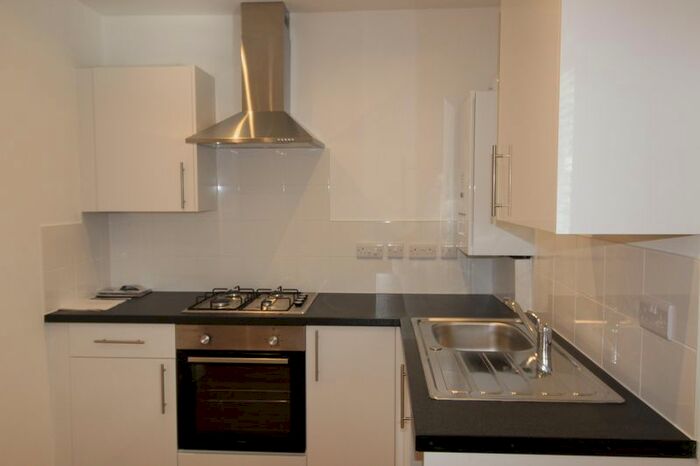1 Bedroom Flat To Rent In Smithfield Place, Winton, Bournemouth, BH9