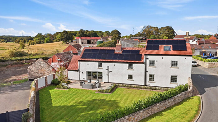 5 Bedroom Detached House For Sale In The Farmhouse, Cow Lane, Womersley, DN6