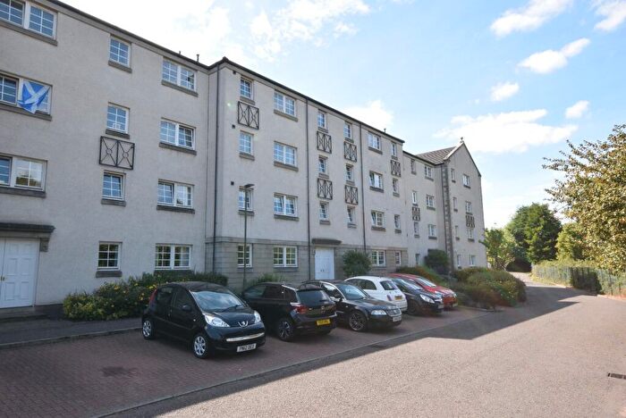 2 Bedroom Flat To Rent In Grandfield, Edinburgh, EH6