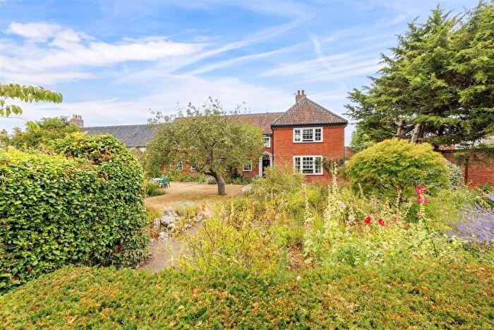 4 Bedroom Detached House For Sale In Northgate, Beccles, NR34