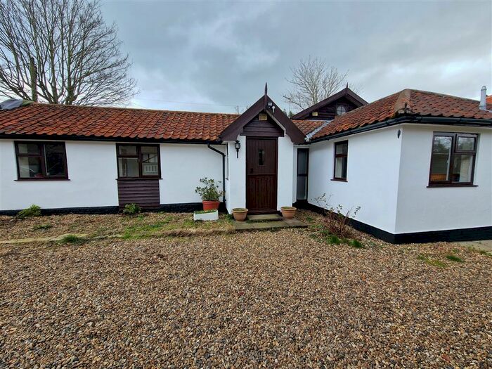 3 Bedroom Bungalow To Rent In Low Street, Hoxne, Eye, IP21