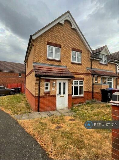 3 Bedroom End Of Terrace House To Rent In Nene Place, Northampton, NN5