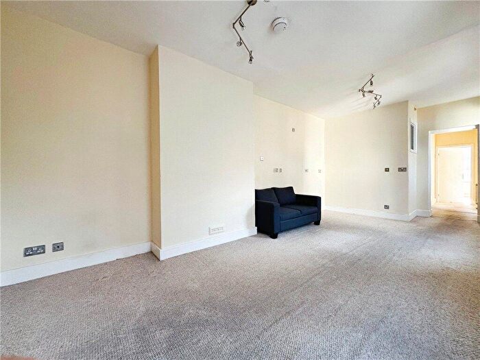 1 Bedroom Apartment To Rent In Northlands Street, London, SE5