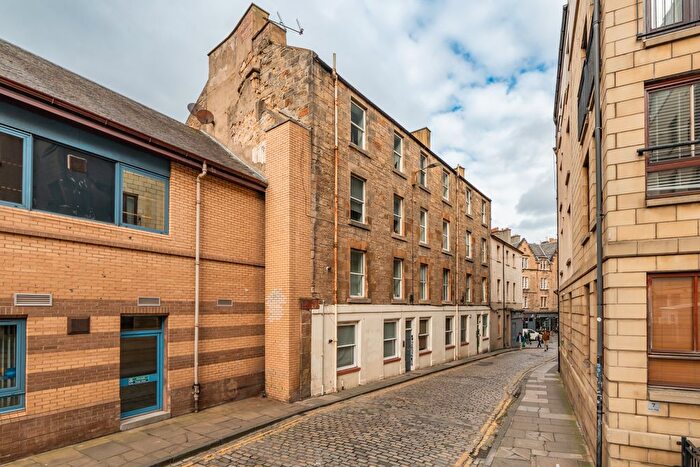 1 Bedroom Flat For Sale In / High Riggs, Edinburgh, EH3