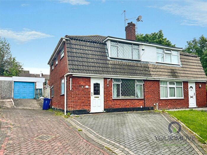 4 Bedroom Semi Detached House For Sale In Mayfair Close, Dudley, West Midlands, DY1