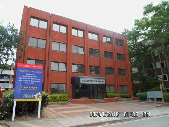 1 Bedroom Flat To Rent In Town Centre, SL1