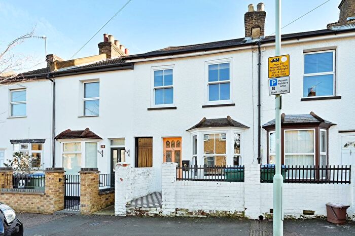 3 Bedroom Terraced House For Sale In Sotheron Road, Watford, WD17