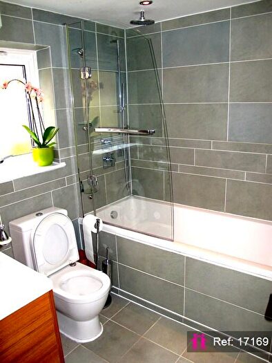 2 Bedroom Apartment To Rent In Belvedere Road, London, SE19