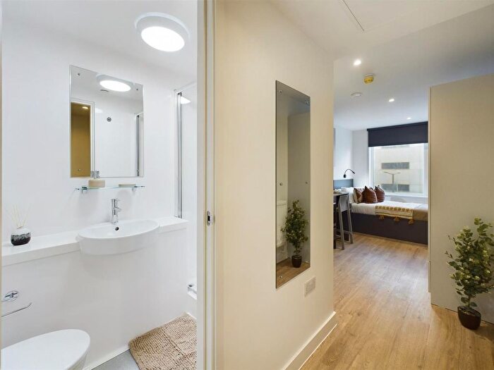 Studio To Rent In St James Boulevard, Newcastle Upon Tyne, NE4