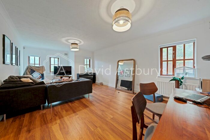 2 Bedroom Flat To Rent In Maybury Mews, Stanhope Road, London, N6