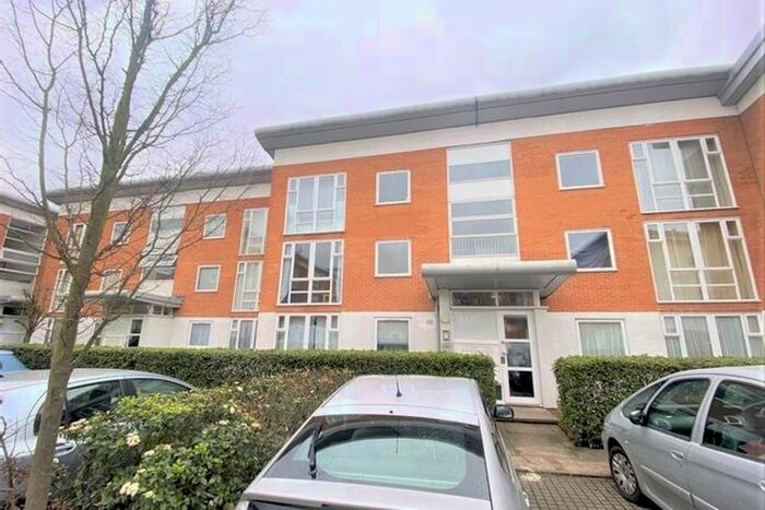 1 Bedroom Flat To Rent In Felixstowe Court, London, E16