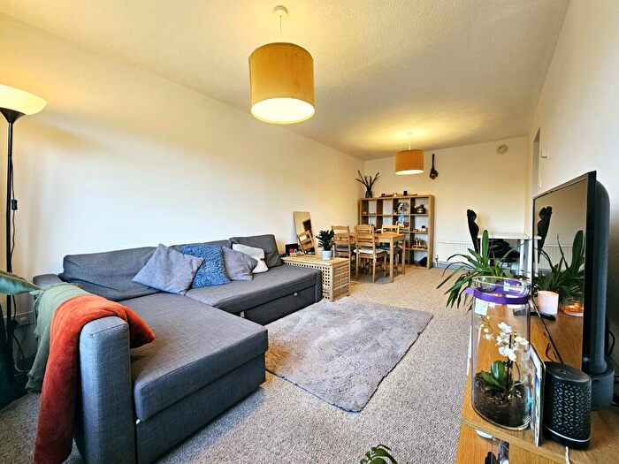 1 Bedroom Flat To Rent In Whitehaven Close, Bromley, BR2