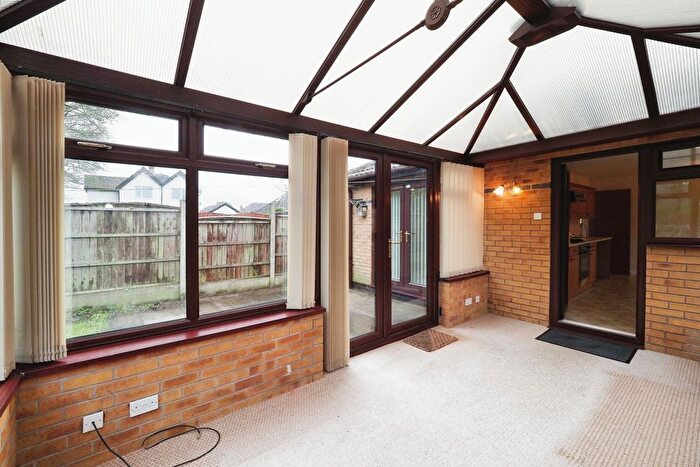 2 Bedroom Detached Bungalow For Sale In Birchwood Park, Mansfield, NG19