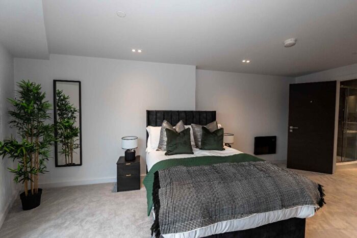 2 Bedroom Flat To Rent In One Park Lane, Heaps Mill, Liverpool, Merseyside, L1