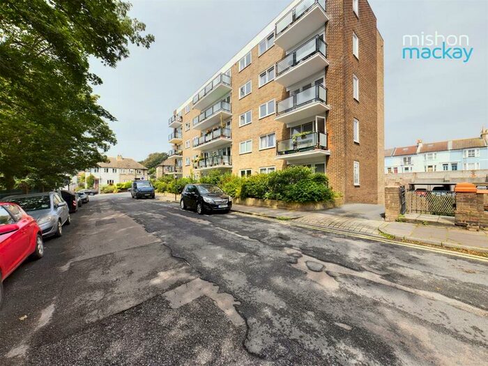 2 Bedroom Flat To Rent In College Terrace, Brighton, BN2
