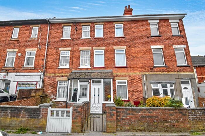 4 Bedroom Terraced House For Sale In Wainfleet Road, Skegness, PE25