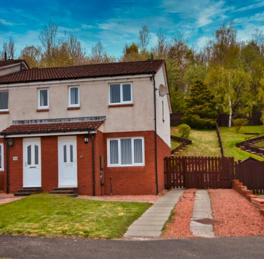2 Bedroom End Of Terrace House To Rent In Mary Stevenson Drive, Alloa, Stirling FK10