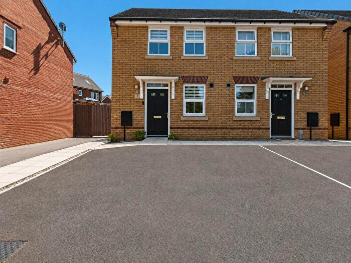2 Bedroom Semi-Detached House For Sale In Gerddi Tir-Llyn, Caldicot, Monmouthshire, NP26
