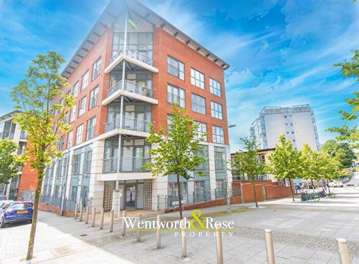 1 Bedroom Apartment For Sale In Chatsworth Way, Park Central, Birmingham, B15