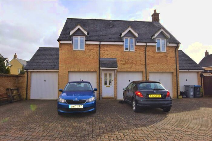 1 Bedroom Detached House To Rent In Saffron Crescent, Carterton, Oxfordshire, OX18