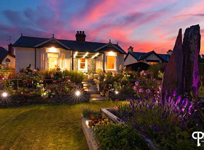 4 Bedroom Bungalows For Sale In Renmore Avenue, Portadown, BT62