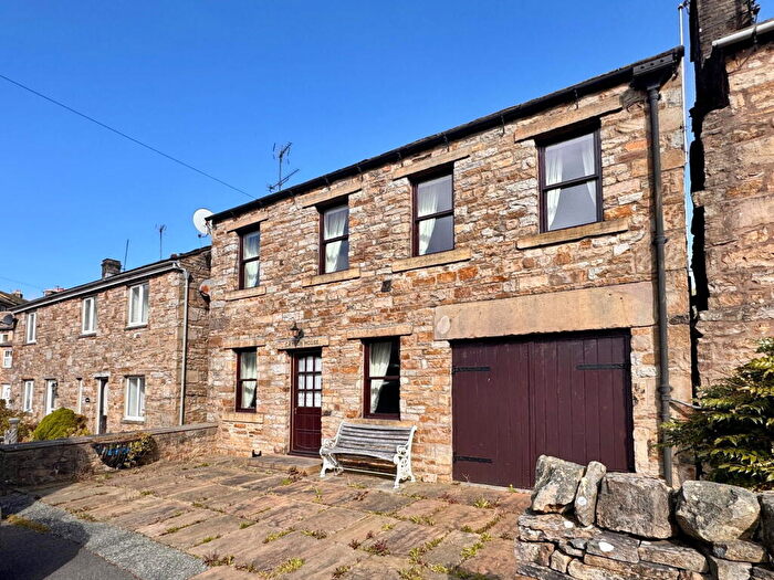 4 Bedroom Detached House For Sale In Cayson House, Hawes, DL8