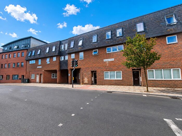2 Bedroom Apartment For Sale In Terminus Road, Littlehampton, BN17