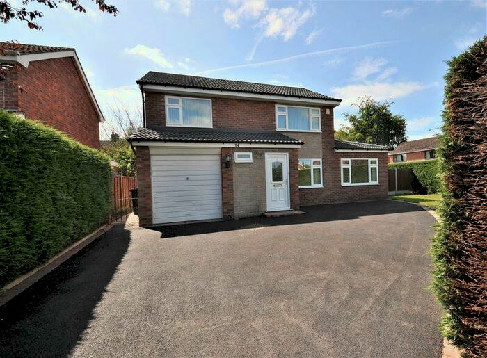 4 Bedroom House To Rent In Riverside Crescent, Holmes Chapel, CW4