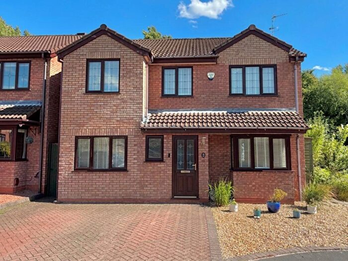 4 Bedroom Detached House To Rent In Hayle Close, Nuneaton, CV11