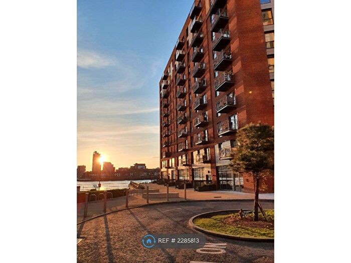 1 Bedroom Flat To Rent In Azera, Southampton, SO19