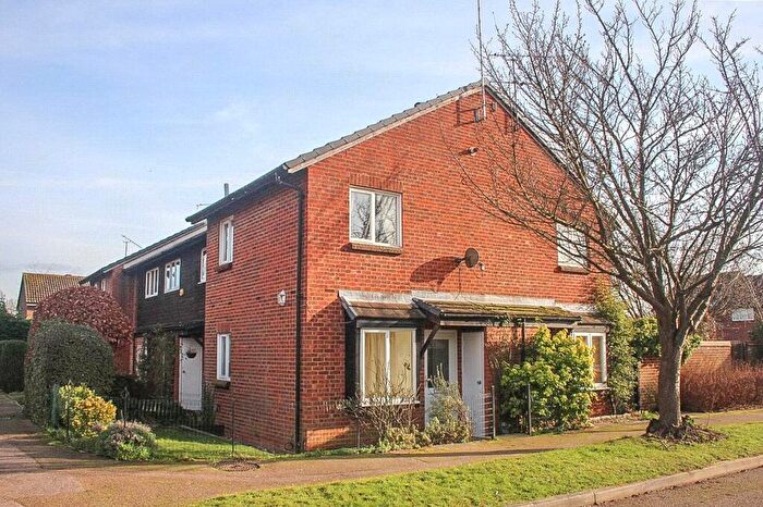 1 Bedroom End Of Terrace House For Sale In Ploughmans End, Welwyn Garden City, Hertfordshire, AL7