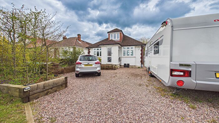 4 Bedroom Detached Bungalow For Sale In Cuddington Road, Dinton, Aylesbury, Buckinghamshire, HP18