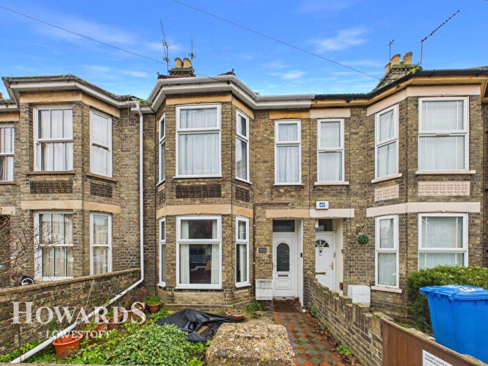 3 Bedroom Terraced House For Sale In London Road South, Lowestoft, NR33