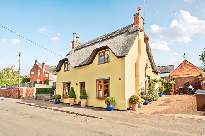 5 Bedroom Detached House For Sale In The White House, Baggrave End, Barsby, Leicester, LE7