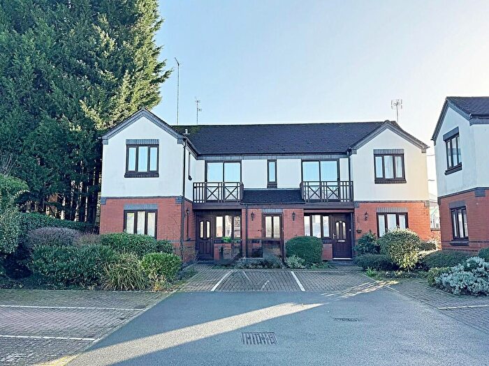 1 Bedroom Apartment To Rent In Alexandra Court, Kenilworth, CV8