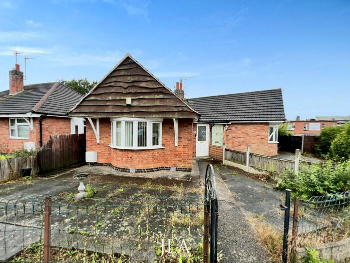 1 Bedroom Bungalow To Rent In Brooksby Drive, Oadby, Leicester, LE2