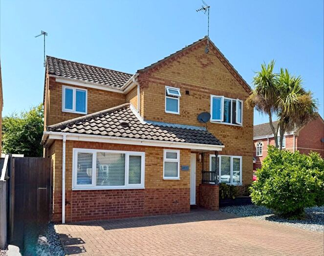 5 Bedroom Detached House For Sale In Tillett Close, Ormesby, NR29