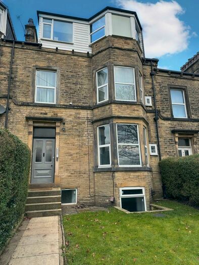 1 Bedroom Flat To Rent In Free School Lane, Halifax, HX1