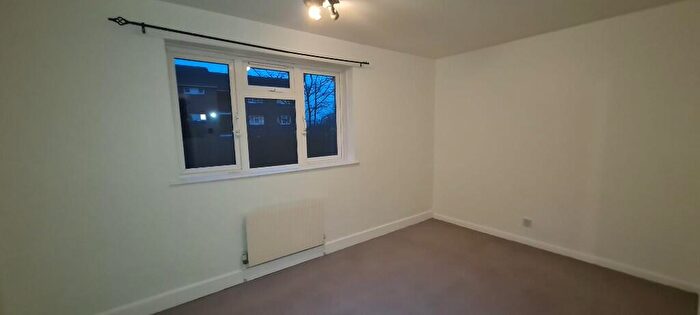 2 Bedroom Flat To Rent In Larch Close, Grantham, Lincolnshire, NG31