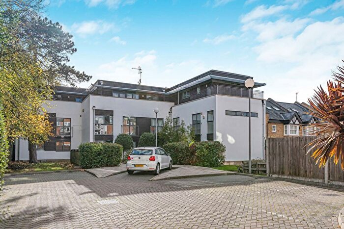 2 Bedroom Flat For Sale In Leigham Court Road, London, SW16