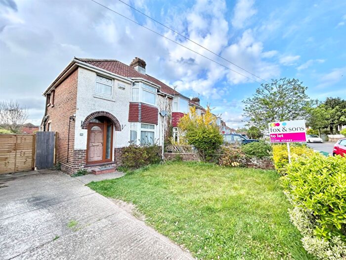 3 Bedroom Semi Detached House For Sale In Wakefield Road, Southampton, SO18