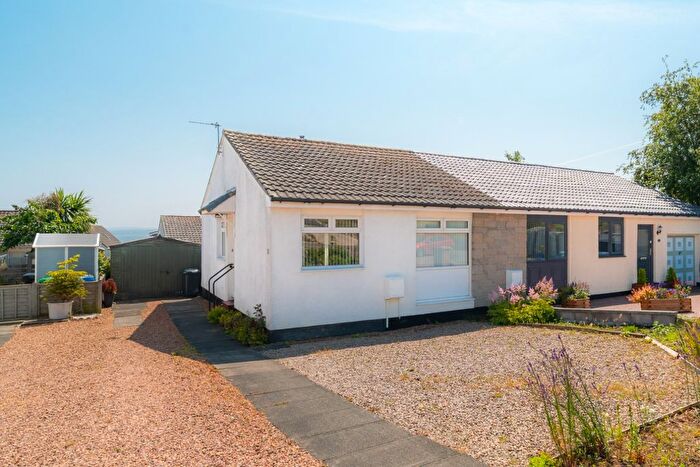 2 Bedroom Semi Detached Bungalow For Sale In Pinnel Place, Dalgety Bay, KY11