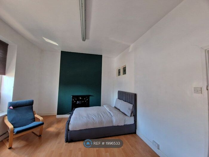 4 Bedroom Terraced House To Rent In Brook Street, Cardiff, CF11