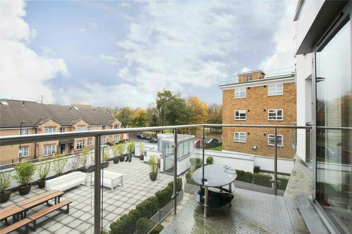 4 Bedroom Apartment To Rent In Mintern Street, Hoxton, London, N1