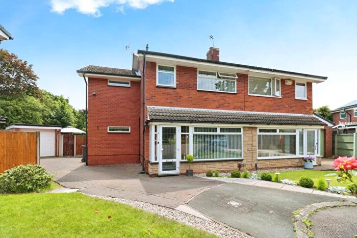 4 Bedroom Semi-Detached House For Sale In Inley Close, Spital, CH63